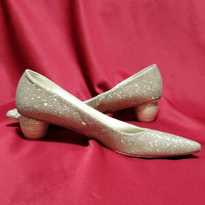 Stuart Weitzman sparkle champagne gold round heel dress shoes